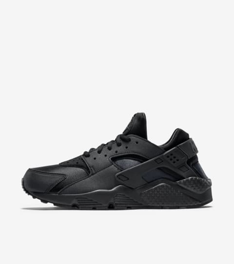 nike huaraches blackout