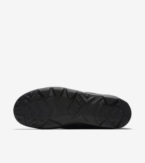 nike air revaderchi black