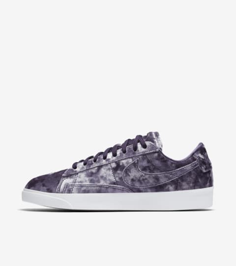 nike blazer low lx white