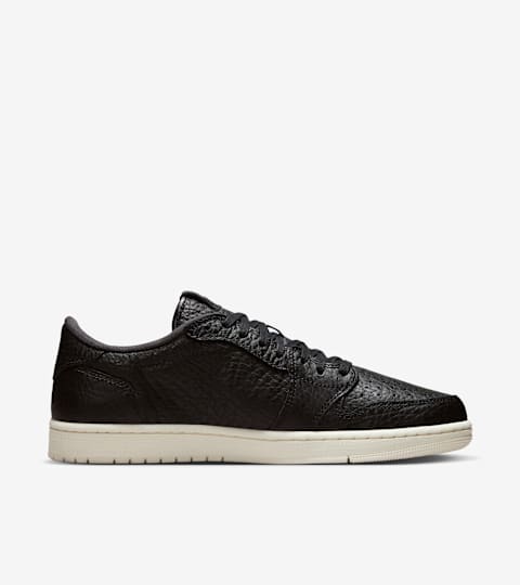 jordan swooshless