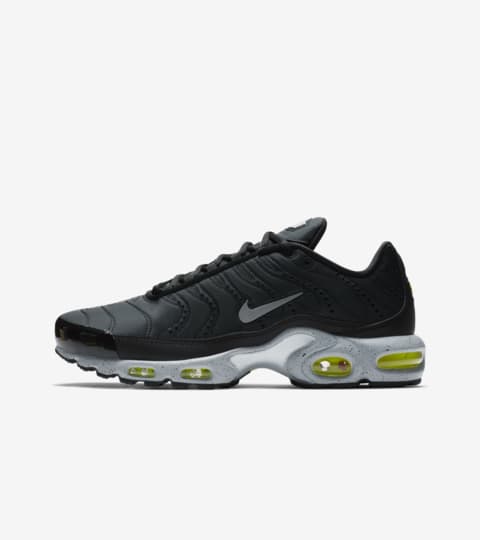 nike tuned 1 silver
