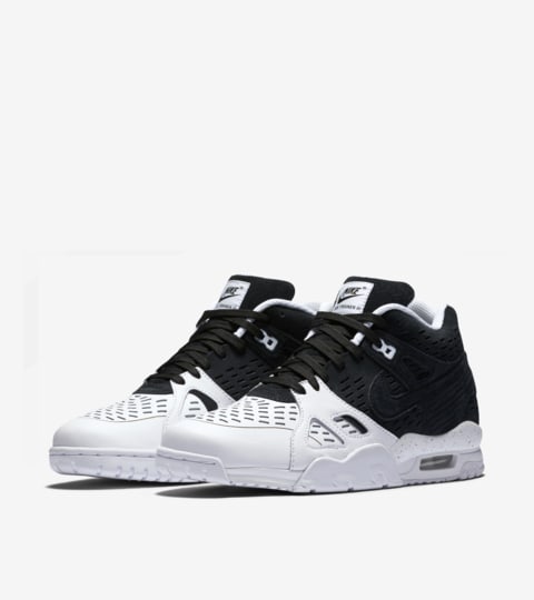 nike air trainer iii black