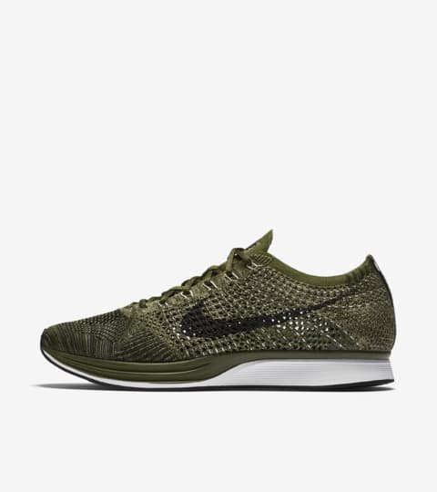 flyknit trainer green