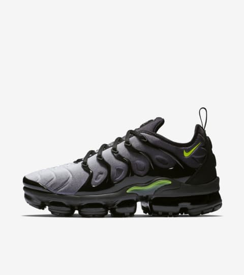 Nike Air Vapormax Plus TN sneakers $ 247 liked on Polyvore