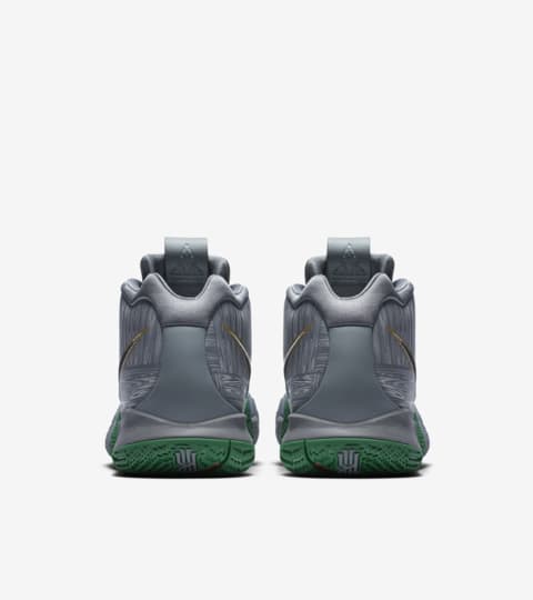 kyrie 4 parquet legends