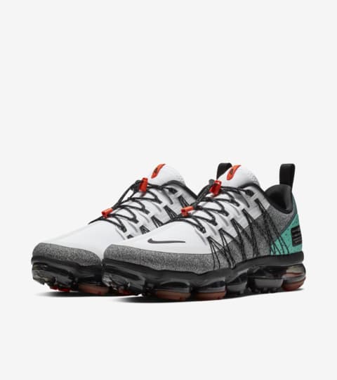 vapormax run utility black orange