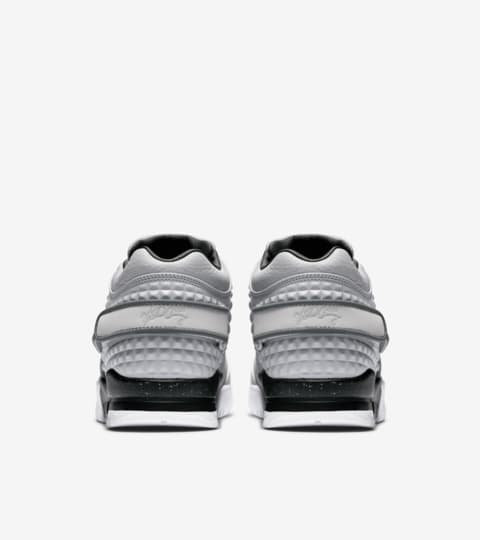 nike air trainer cruz wolf grey
