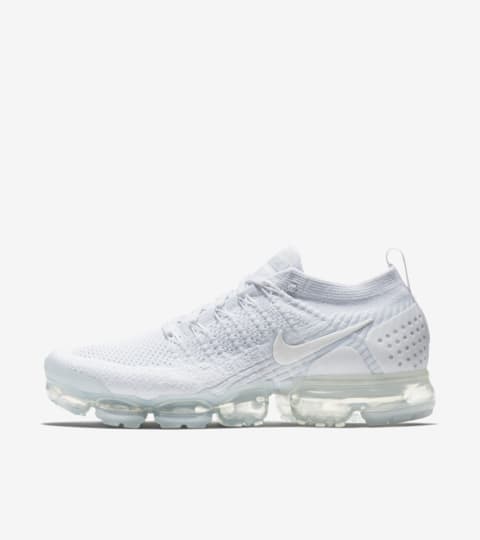 Nike Air Vapormax Flyknit 2 BlackHot Punch White Footshop