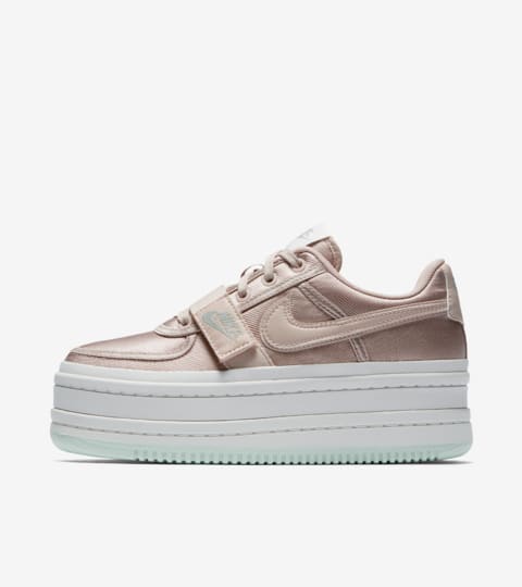 nike wmns vandal 2k particle beige
