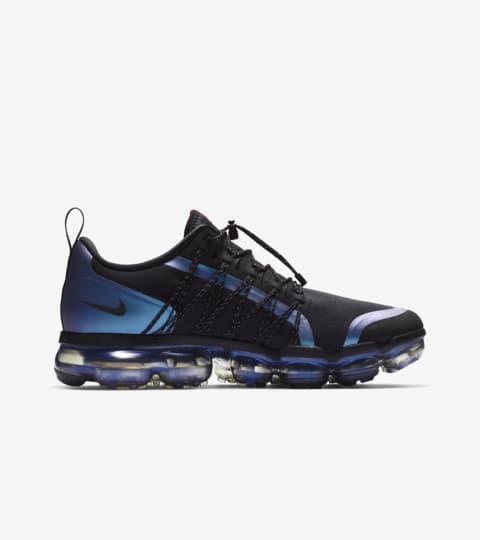 nike running vapormax utility throwback future trainers in black and iridescent