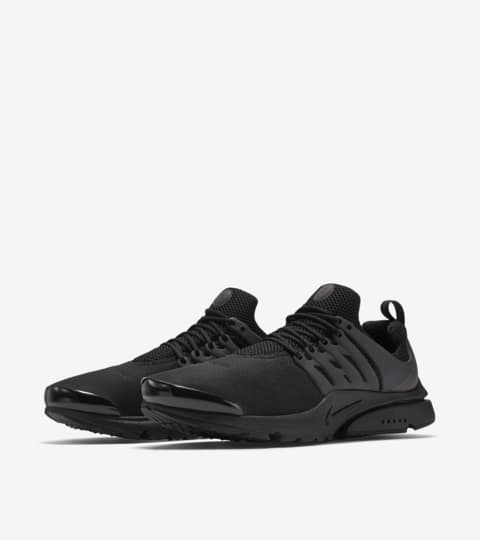 presto nike triple black