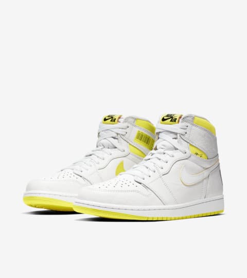 first class flight nike
