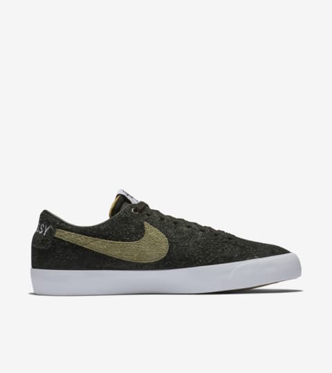 stussy nike sb blazer