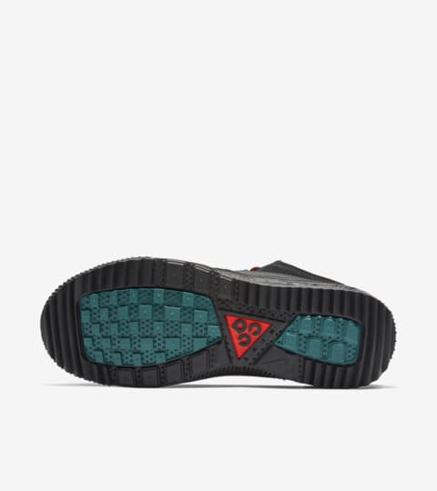 nike acg dog mountain black oil grey