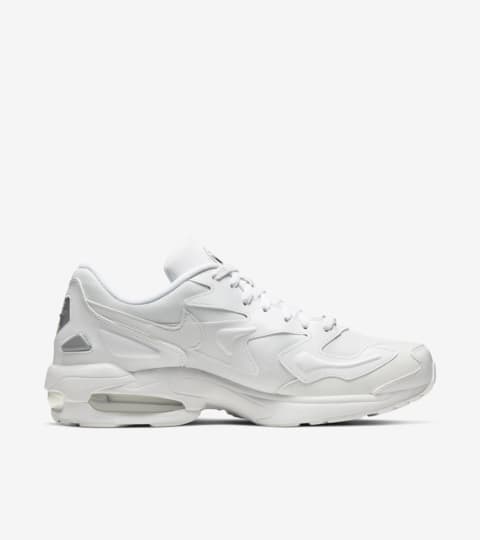air max 2 triple white