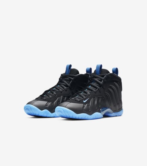 nike posite one hornets