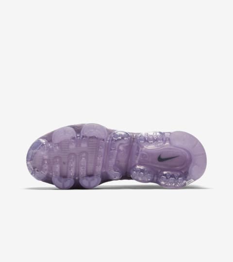 nike vapormax lila