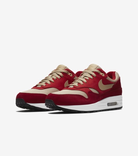 nike red curry