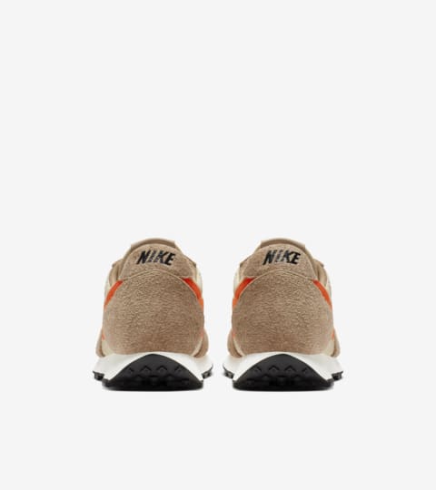 nike daybreak vegas gold & college orange