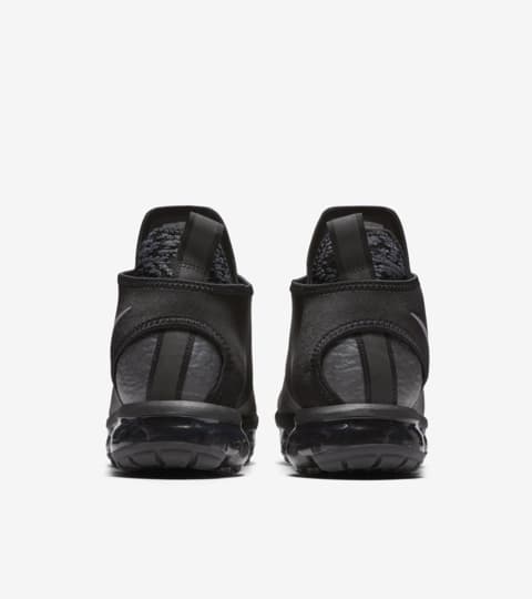 nike air vapormax chukka