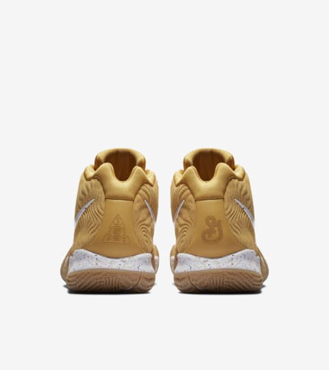 captain crunch kyrie 4