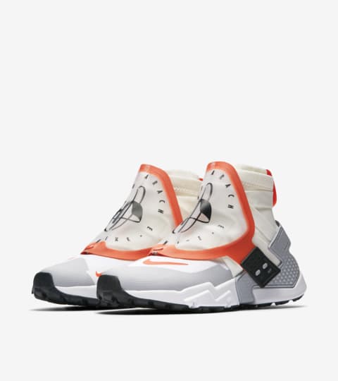 nike huarache gripp team orange