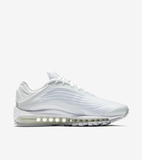 nike triple white