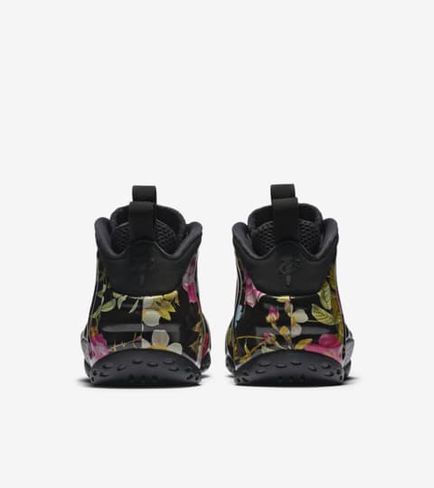 black foams with flowers