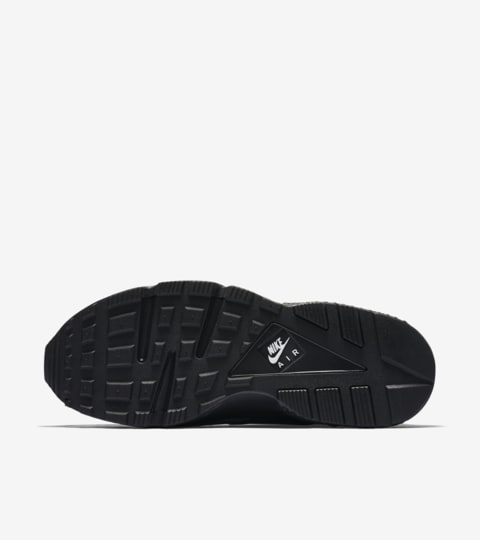 nike huarache tech fleece