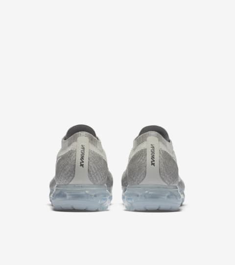 nike grey vapormax