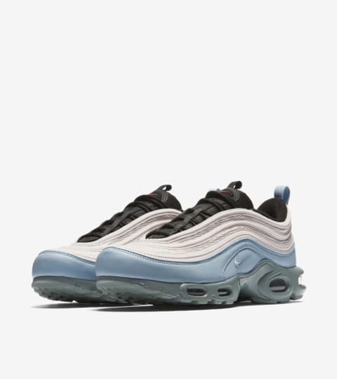 air max plus barely rose