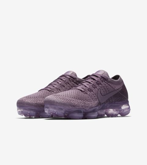 nike air vapormax lila