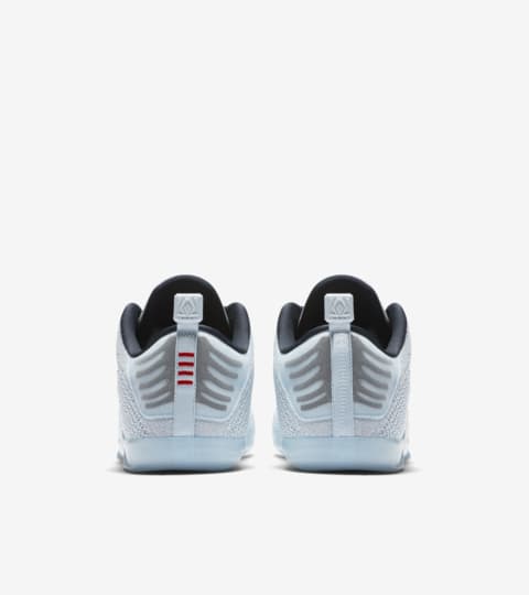 kobe 11 pale horse