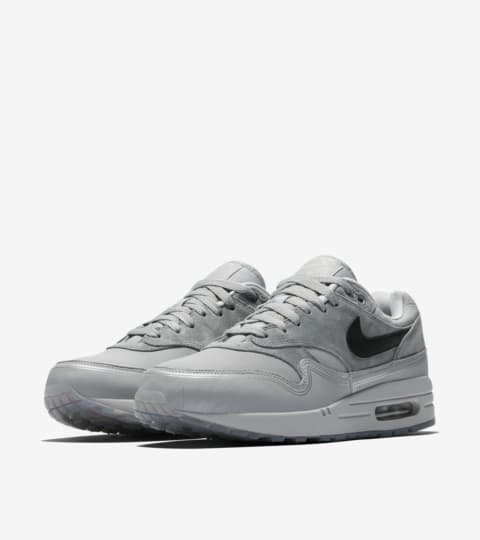 nike air max 1 by night