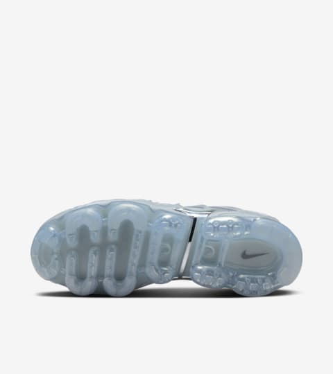 Morning comes Nike Wmns Air Vapormax Plus from