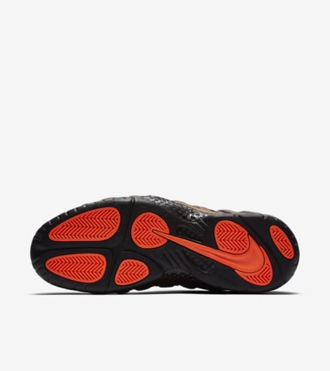 nike foamposite hyper crimson