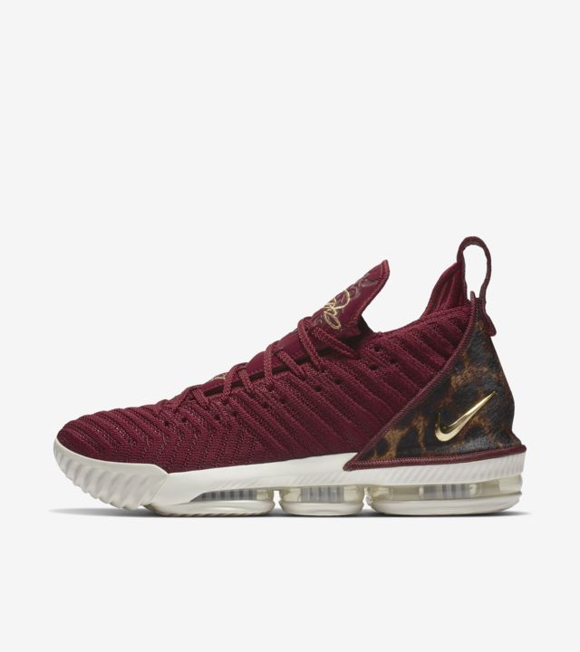 lebron 16 king court