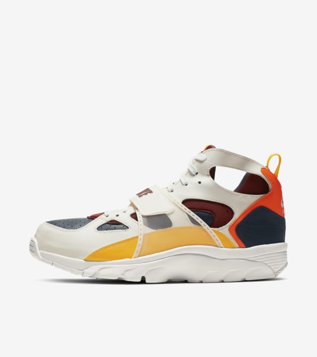 {keywor d} nike air trainer huarache