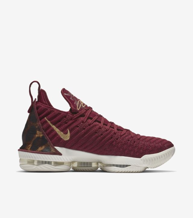 nike lebron 16 king