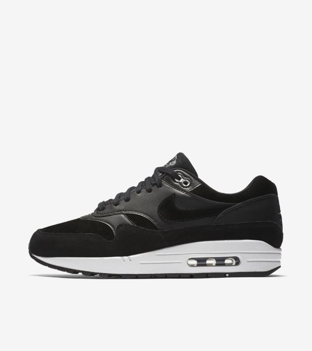 nike air max 1 premium black