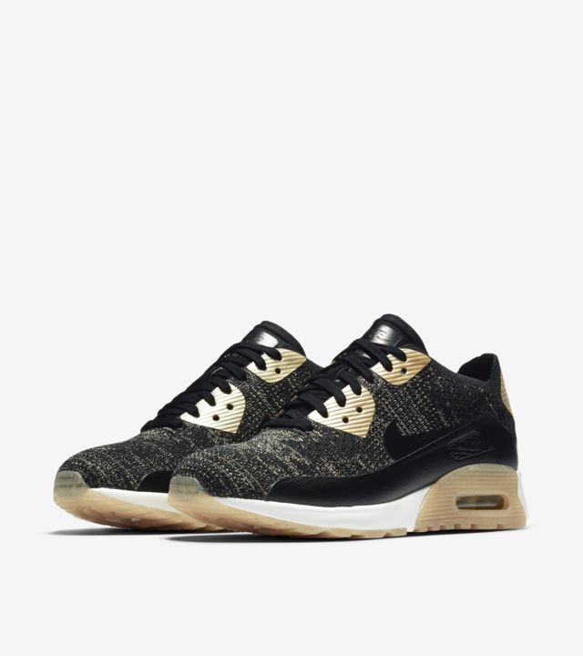 nike air max 90 black gold