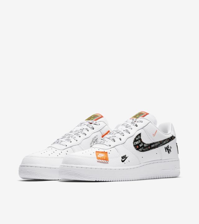 Nike Air Force 1 Premium 'Just Do It' Release Date. Nike SNEAKRS MY