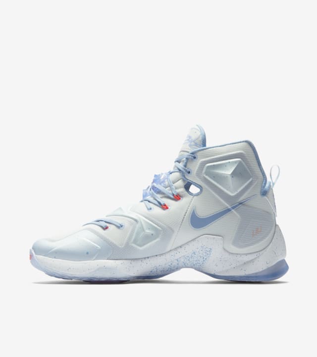 Nike Lebron 8 'Fire \u0026 Ice' Release Date 