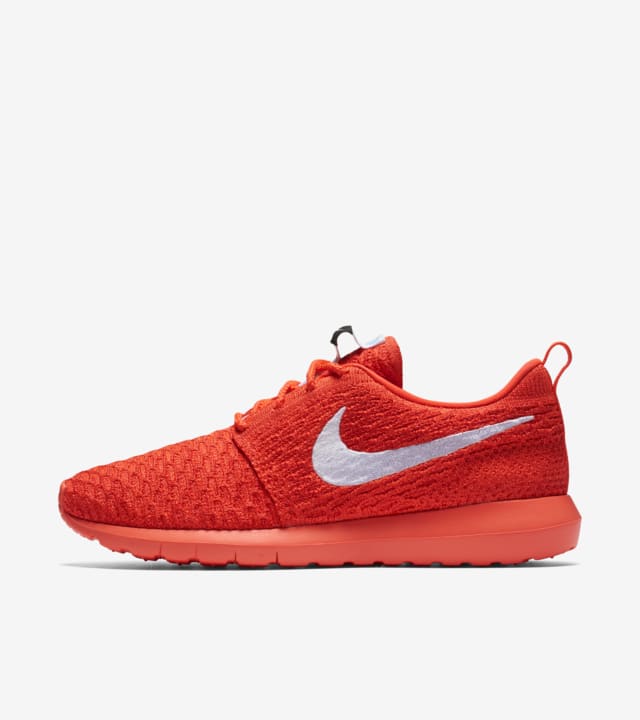 Nike Roshe One Flyknit 'Vibrant Crimson 