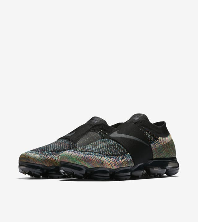 Cyber Monday 2017: Nike Air Vapormax Moc Multicolor Release Date. Nike SNKRS