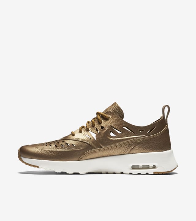nike air max thea gold metallic