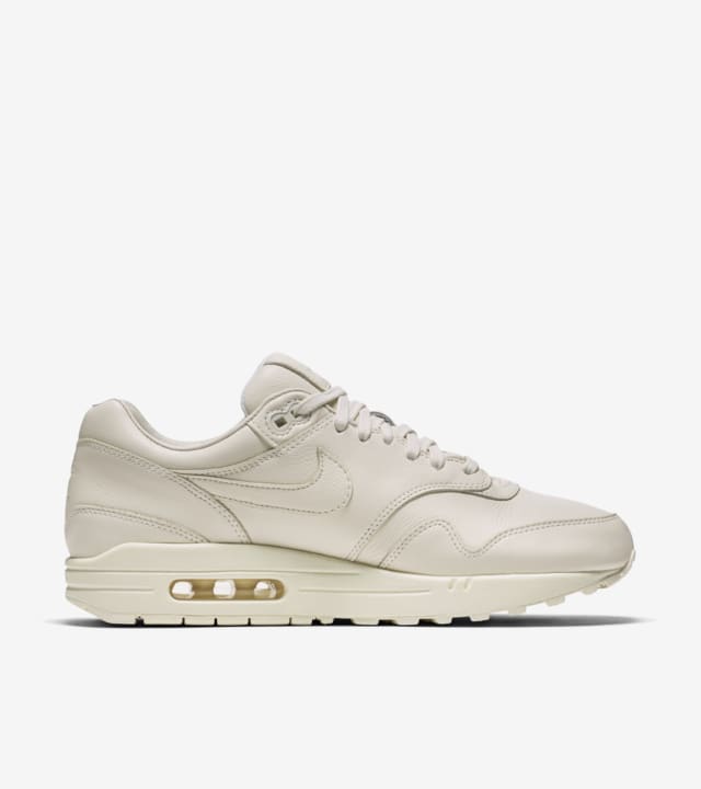 nike air max 1 premium flax e amp; sail