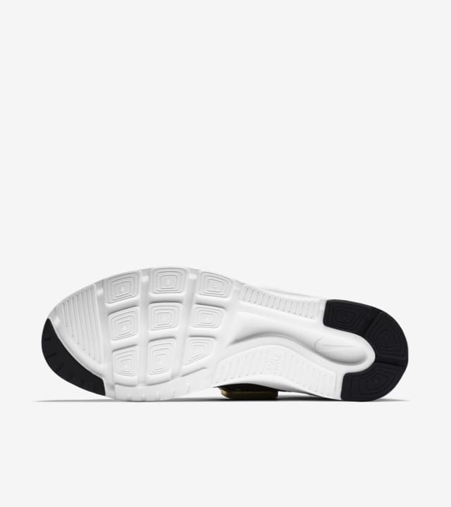 nike xt