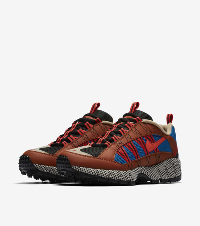 nike air humara dark russet