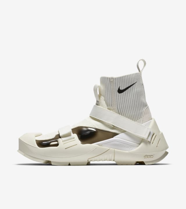 nike snkrs tr